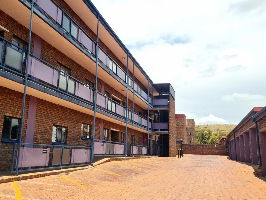 2 Bedroom Property for Sale in Pretoria Gardens Gauteng