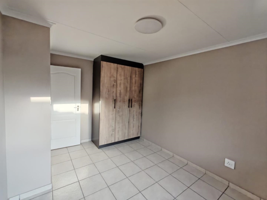 2 Bedroom Property for Sale in Cloverdene Gauteng