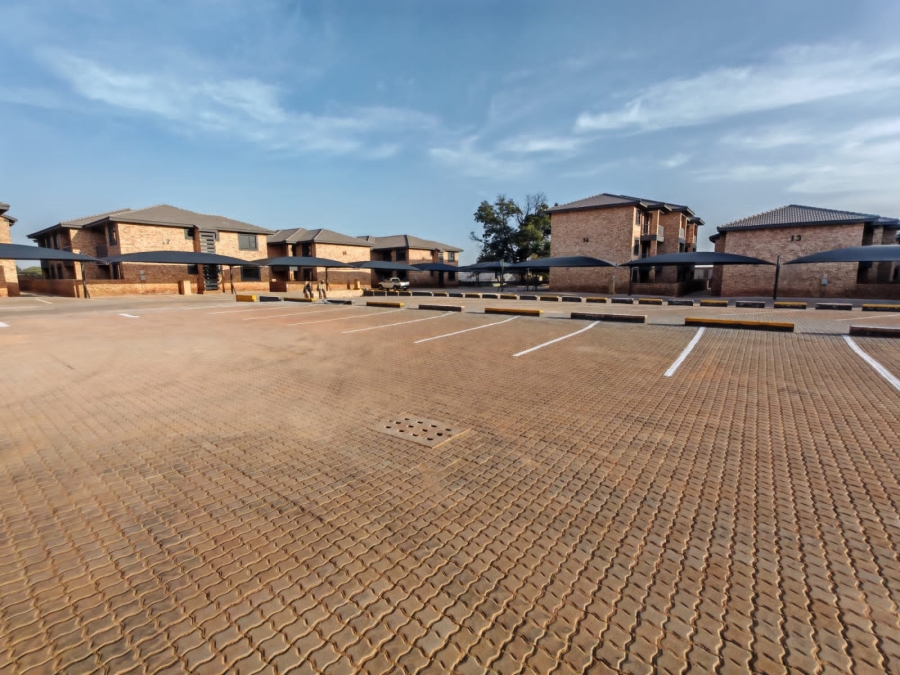 2 Bedroom Property for Sale in Cloverdene Gauteng