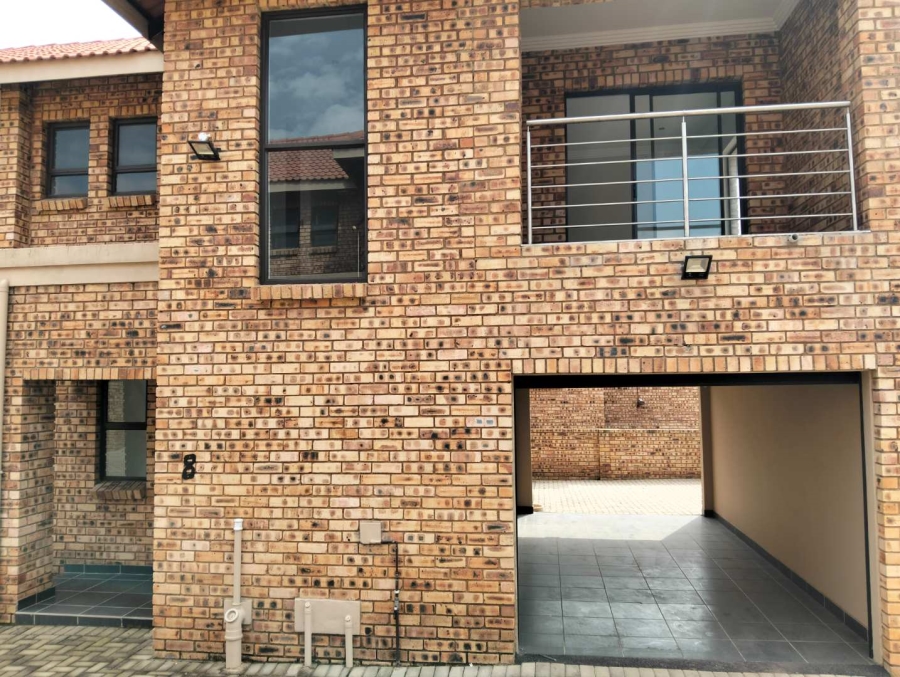3 Bedroom Property for Sale in Elandshaven Gauteng