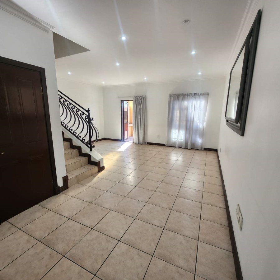 2 Bedroom Property for Sale in Bassonia Gauteng