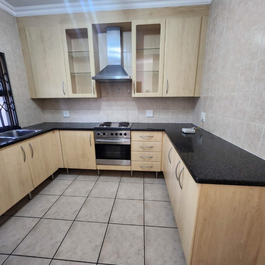 2 Bedroom Property for Sale in Bassonia Gauteng