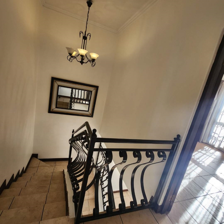 2 Bedroom Property for Sale in Bassonia Gauteng