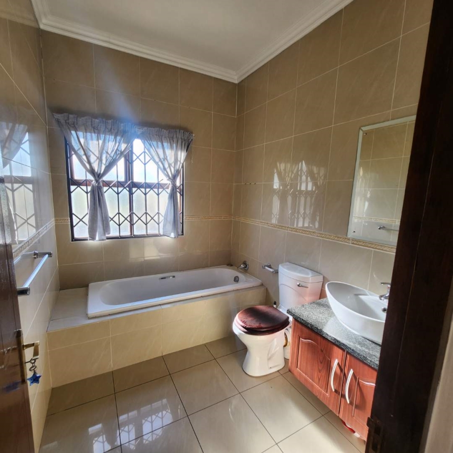 2 Bedroom Property for Sale in Bassonia Gauteng