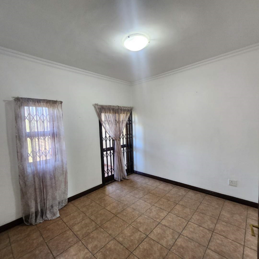 2 Bedroom Property for Sale in Bassonia Gauteng