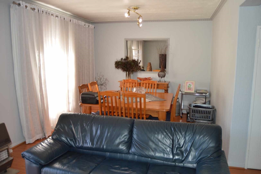3 Bedroom Property for Sale in New Redruth Gauteng
