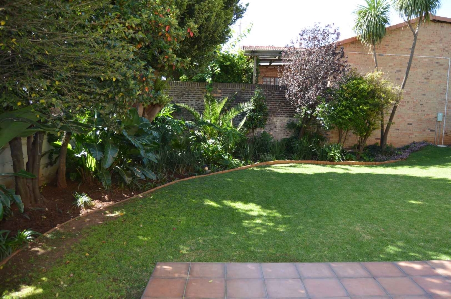 3 Bedroom Property for Sale in New Redruth Gauteng