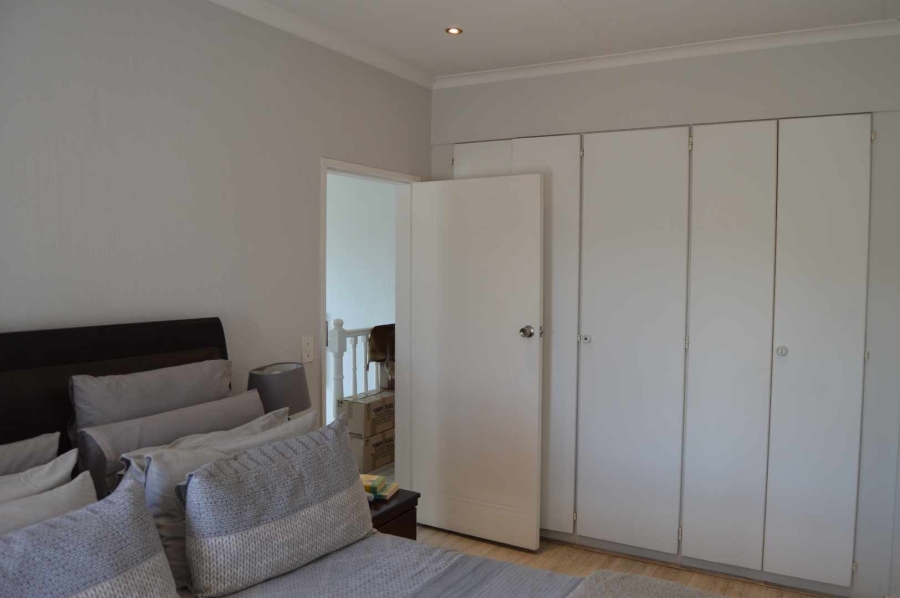 3 Bedroom Property for Sale in New Redruth Gauteng