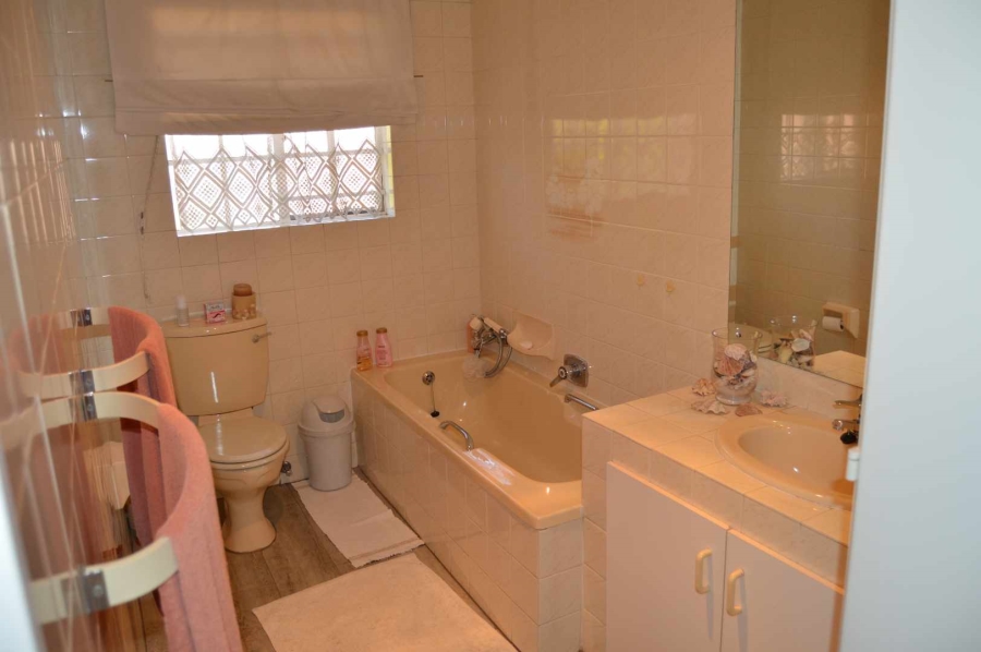 3 Bedroom Property for Sale in New Redruth Gauteng