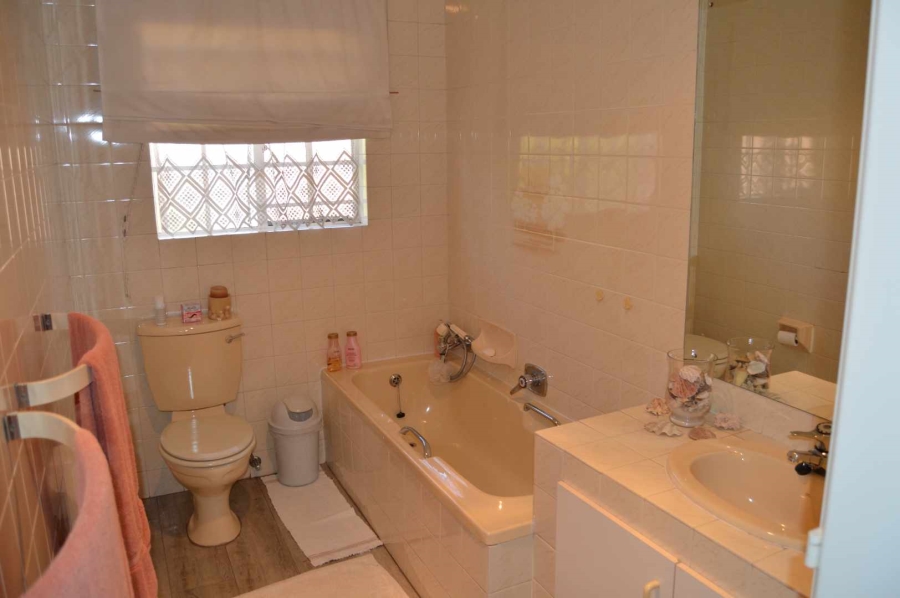 3 Bedroom Property for Sale in New Redruth Gauteng