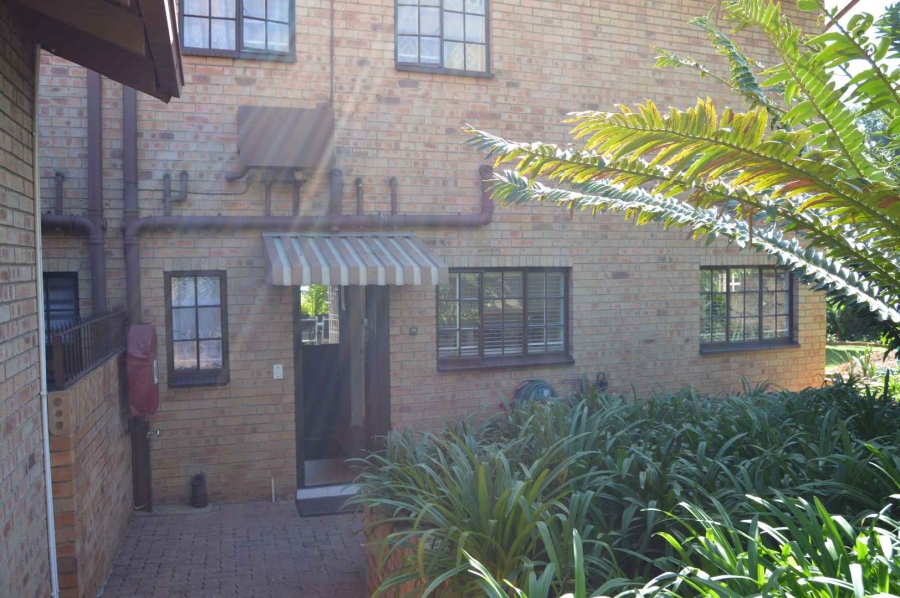 3 Bedroom Property for Sale in New Redruth Gauteng