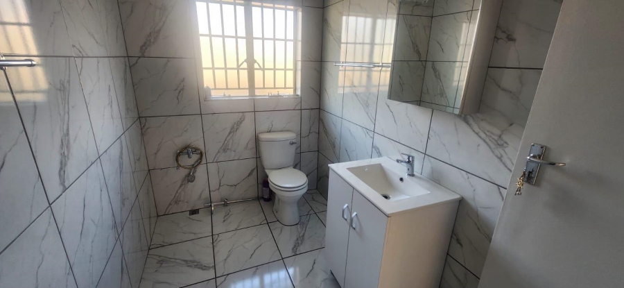 3 Bedroom Property for Sale in Die Hoewes Gauteng