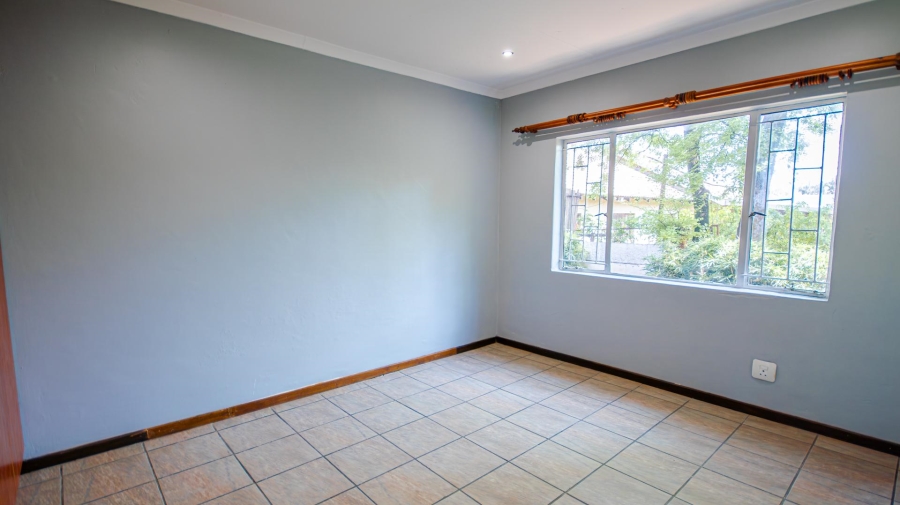 To Let 5 Bedroom Property for Rent in Garsfontein Gauteng