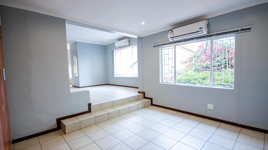 To Let 5 Bedroom Property for Rent in Garsfontein Gauteng
