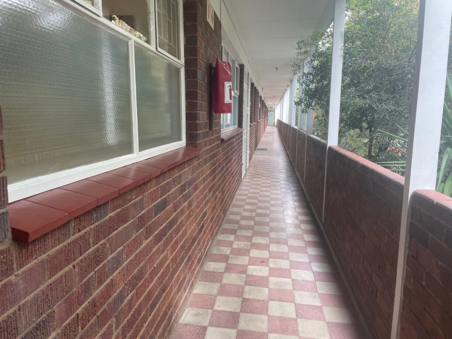 To Let 2 Bedroom Property for Rent in Illovo Gauteng
