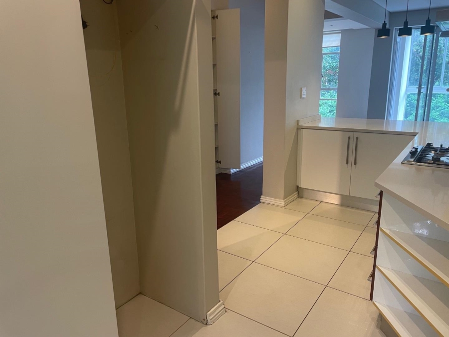 To Let 2 Bedroom Property for Rent in Illovo Gauteng
