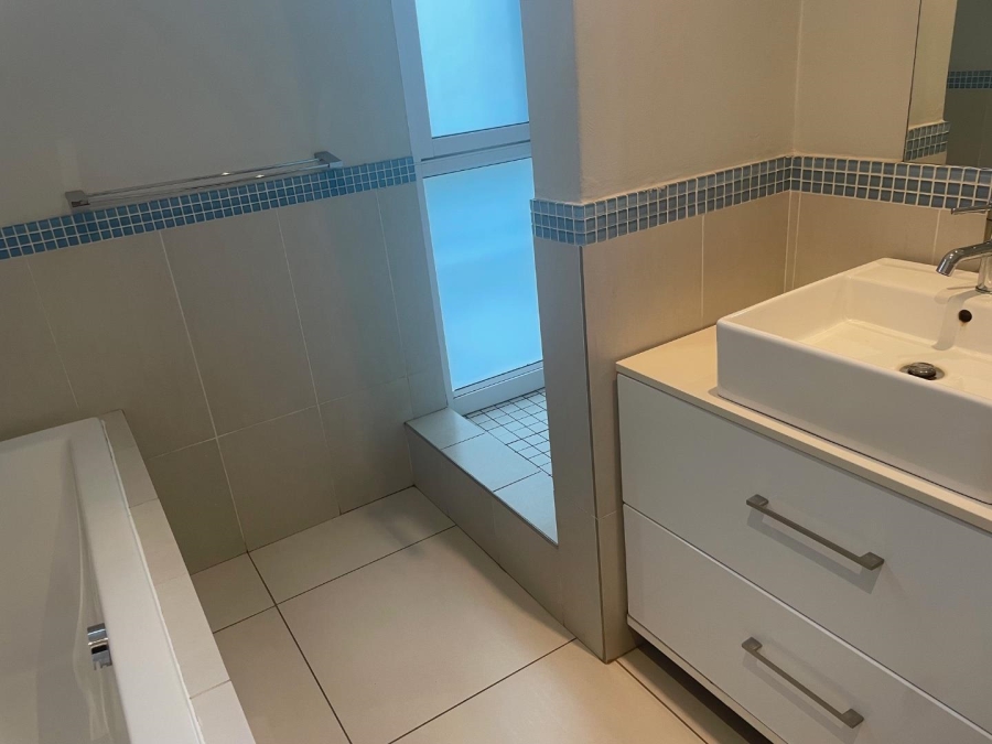 To Let 2 Bedroom Property for Rent in Illovo Gauteng