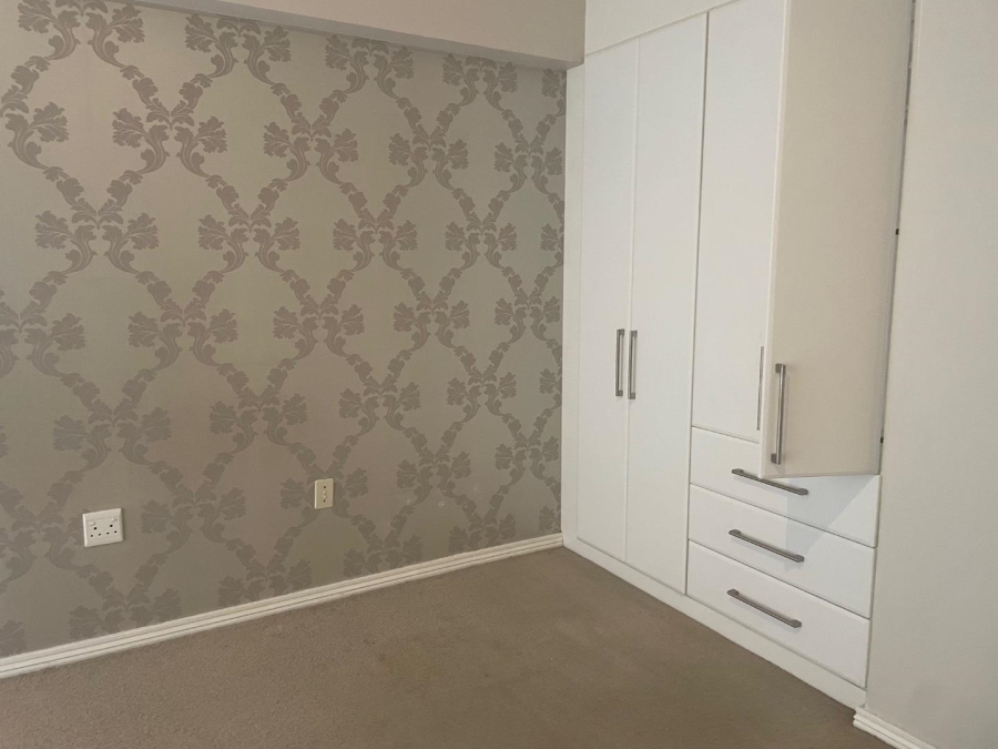 To Let 2 Bedroom Property for Rent in Illovo Gauteng