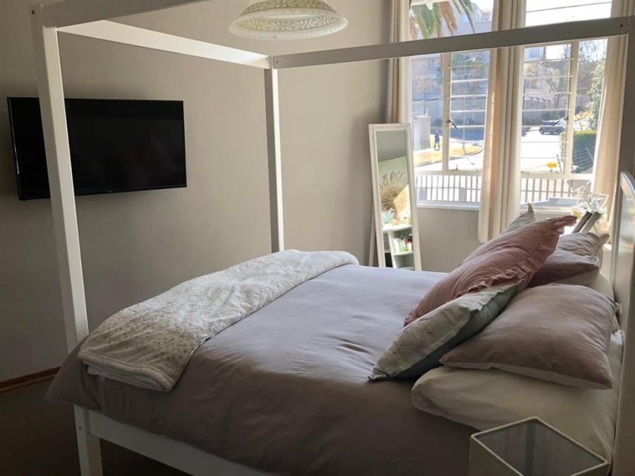To Let 2 Bedroom Property for Rent in Illovo Gauteng