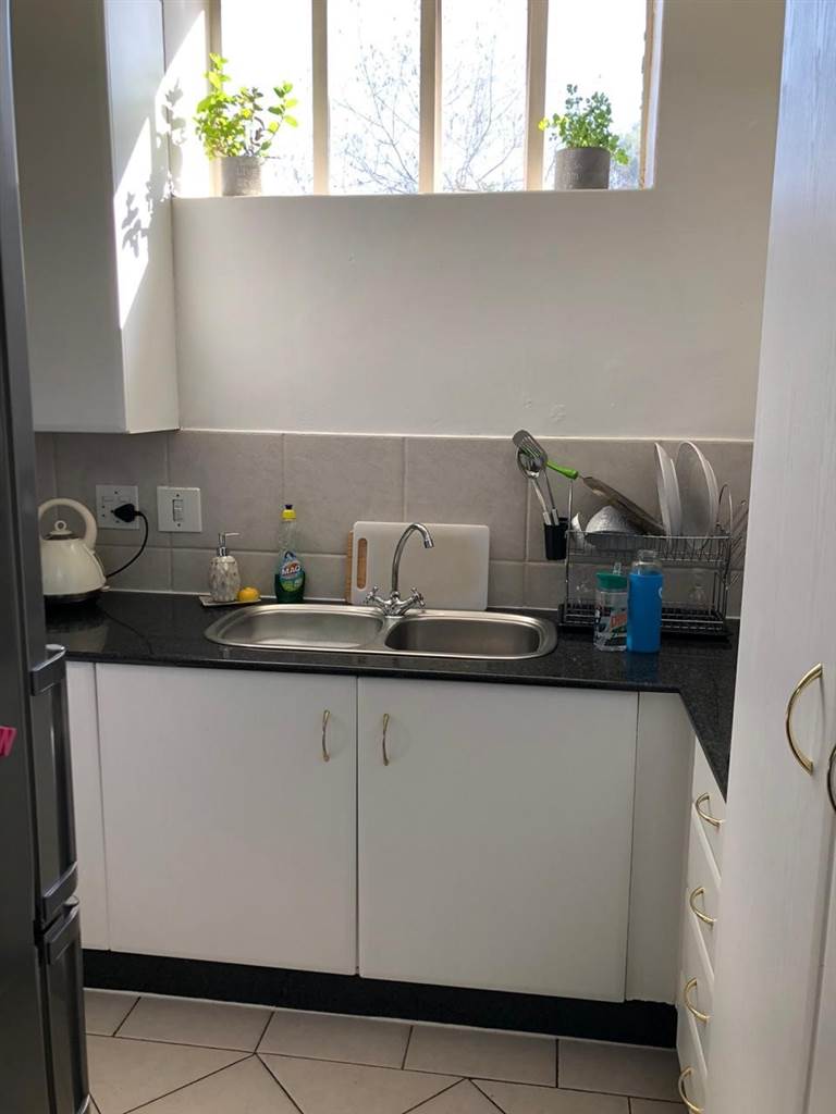 To Let 2 Bedroom Property for Rent in Illovo Gauteng