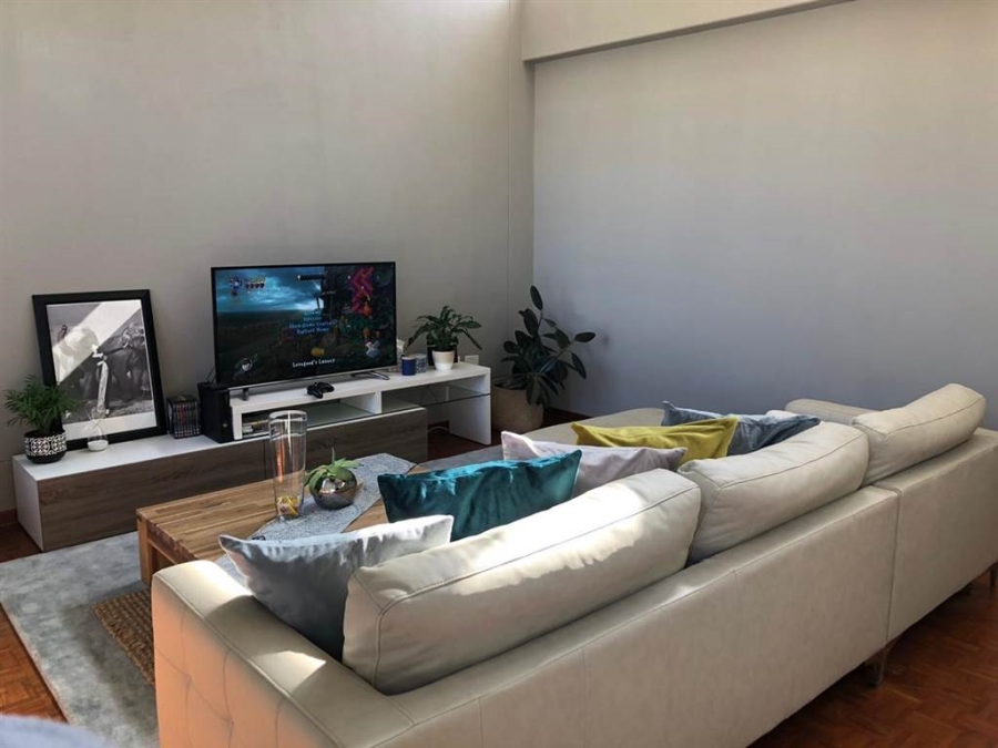 To Let 2 Bedroom Property for Rent in Illovo Gauteng