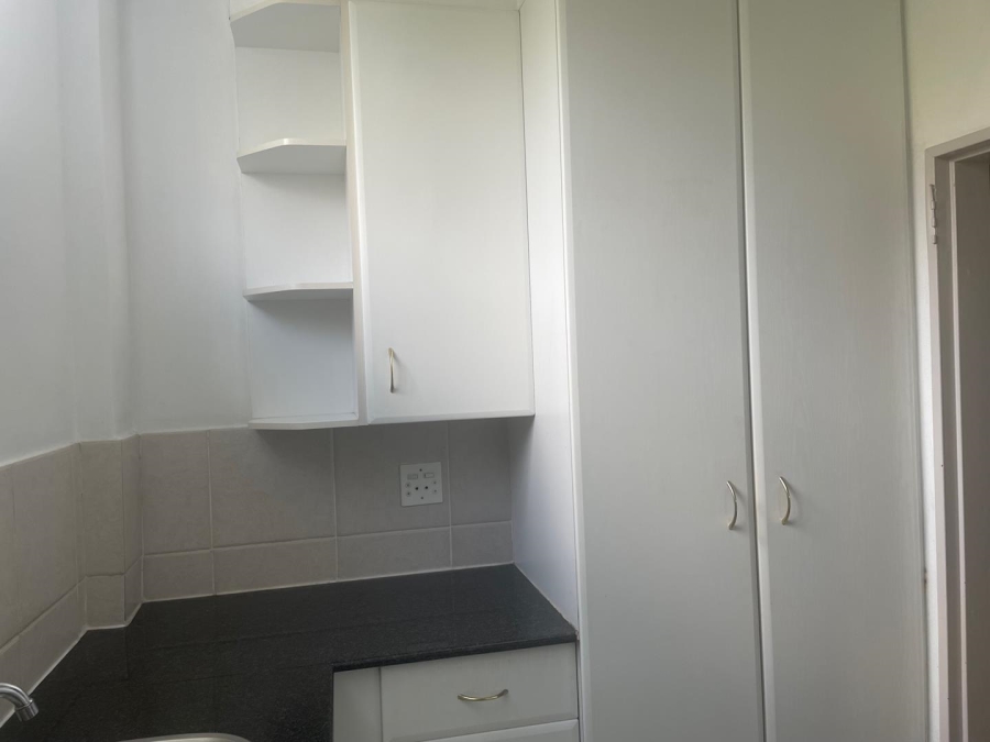 To Let 2 Bedroom Property for Rent in Illovo Gauteng