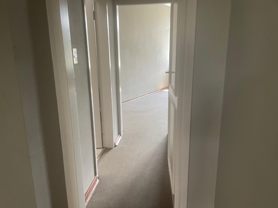 To Let 2 Bedroom Property for Rent in Illovo Gauteng