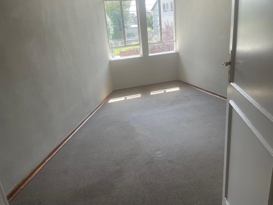To Let 2 Bedroom Property for Rent in Illovo Gauteng