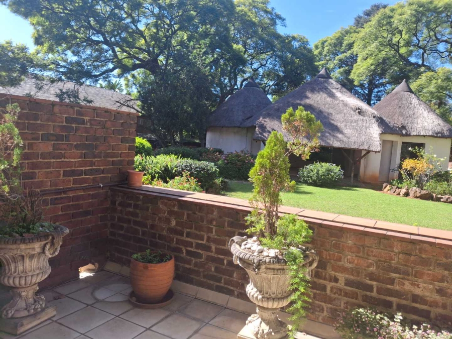 To Let 1 Bedroom Property for Rent in Sandown Gauteng