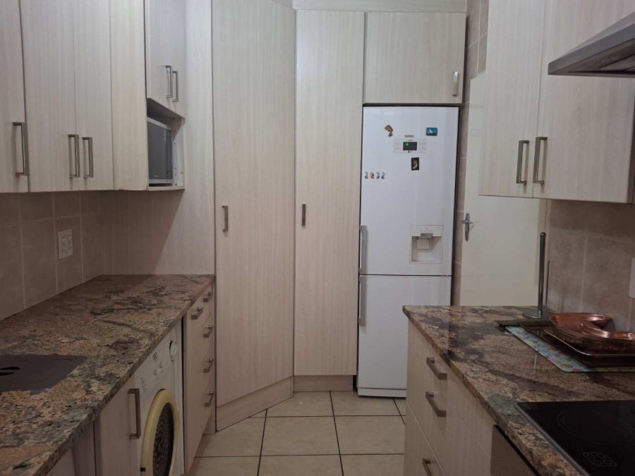 To Let 1 Bedroom Property for Rent in Sandown Gauteng