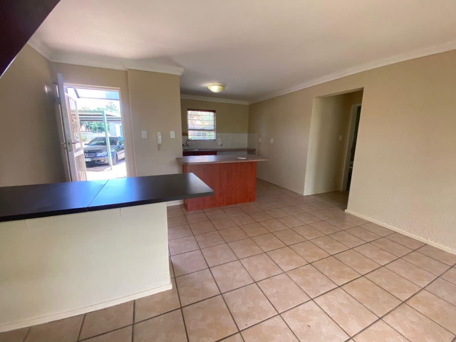 2 Bedroom Property for Sale in Weltevreden Park Gauteng