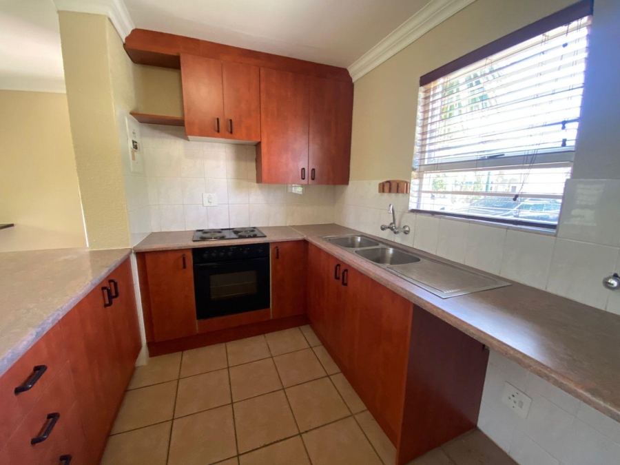 2 Bedroom Property for Sale in Weltevreden Park Gauteng