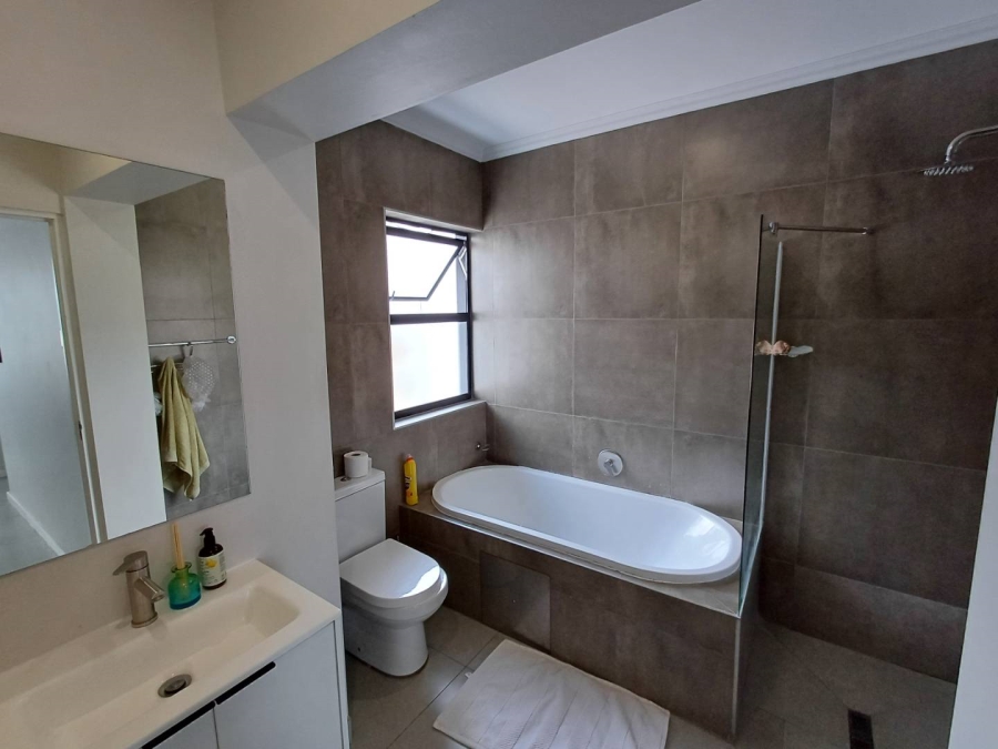 To Let 4 Bedroom Property for Rent in Ruimsig Gauteng