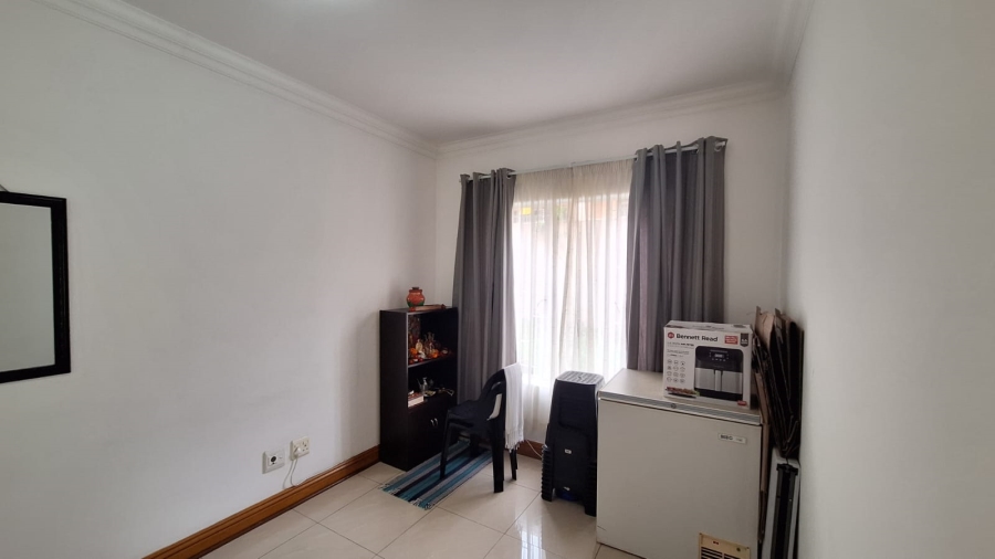 To Let 2 Bedroom Property for Rent in Ferndale Gauteng