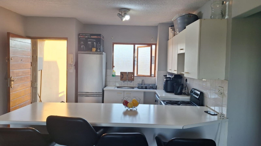 To Let 2 Bedroom Property for Rent in Weltevreden Park Gauteng