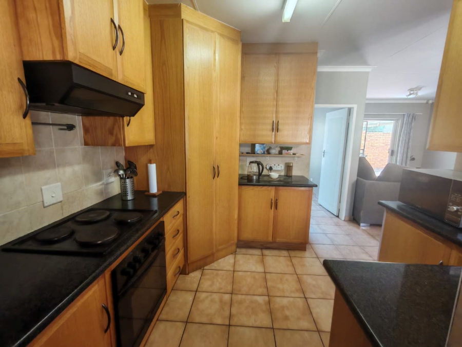 3 Bedroom Property for Sale in Rooihuiskraal North Gauteng