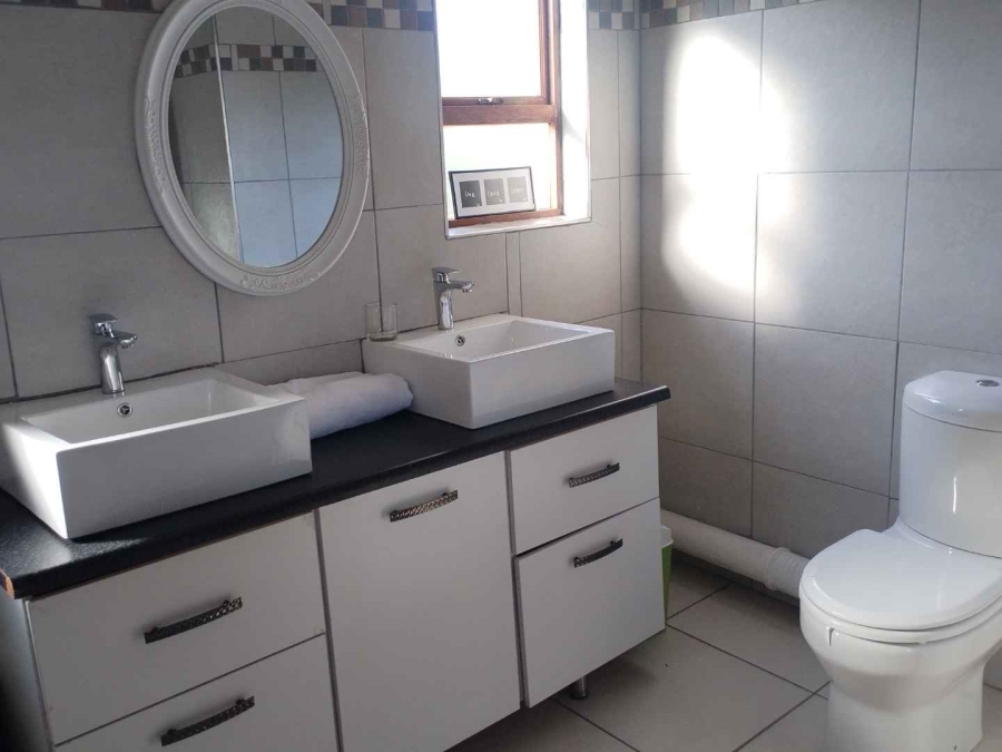 To Let 6 Bedroom Property for Rent in Silverton Gauteng