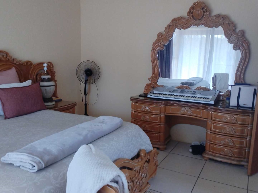 To Let 6 Bedroom Property for Rent in Silverton Gauteng
