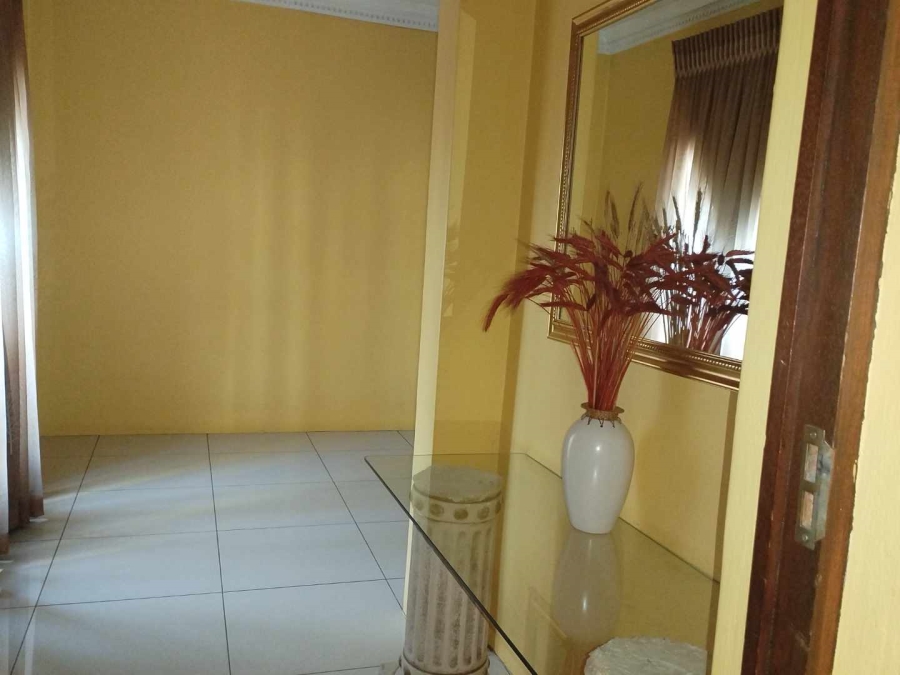 To Let 6 Bedroom Property for Rent in Silverton Gauteng