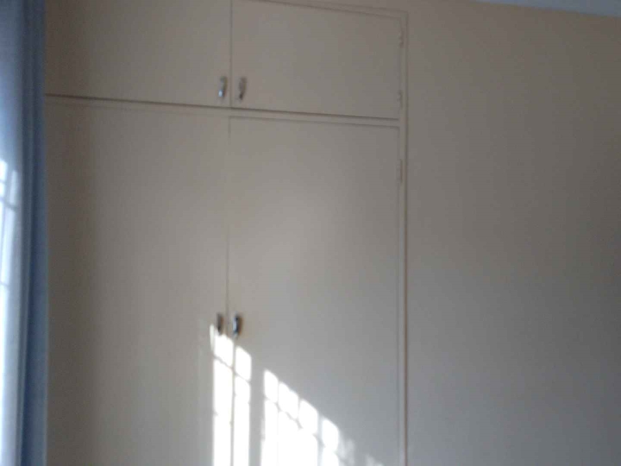 To Let 6 Bedroom Property for Rent in Silverton Gauteng