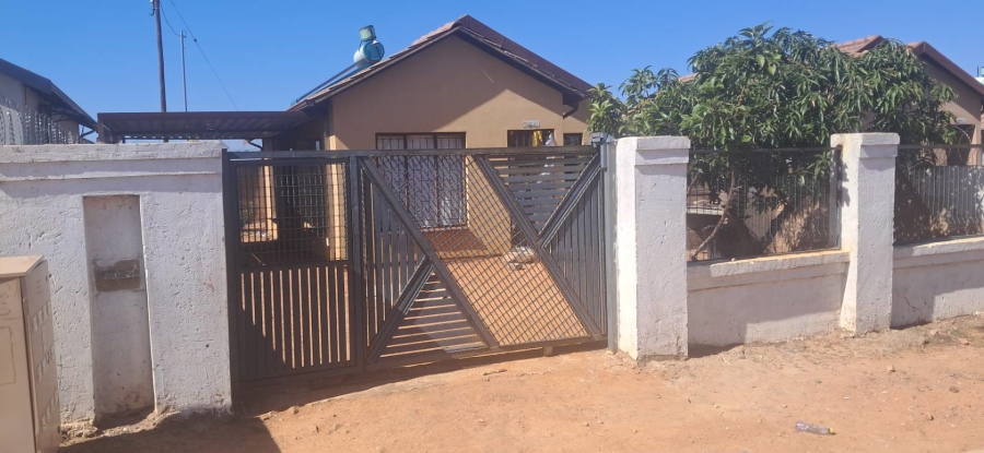 To Let 3 Bedroom Property for Rent in Soshanguve WW Gauteng