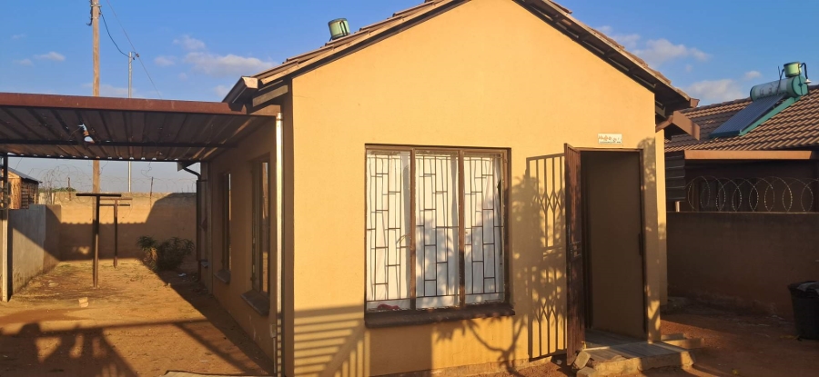 To Let 3 Bedroom Property for Rent in Soshanguve WW Gauteng