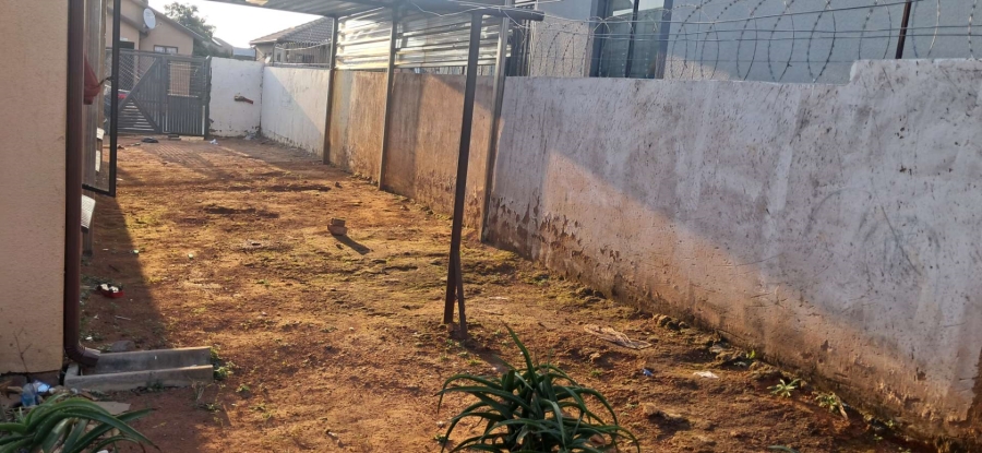 To Let 3 Bedroom Property for Rent in Soshanguve WW Gauteng