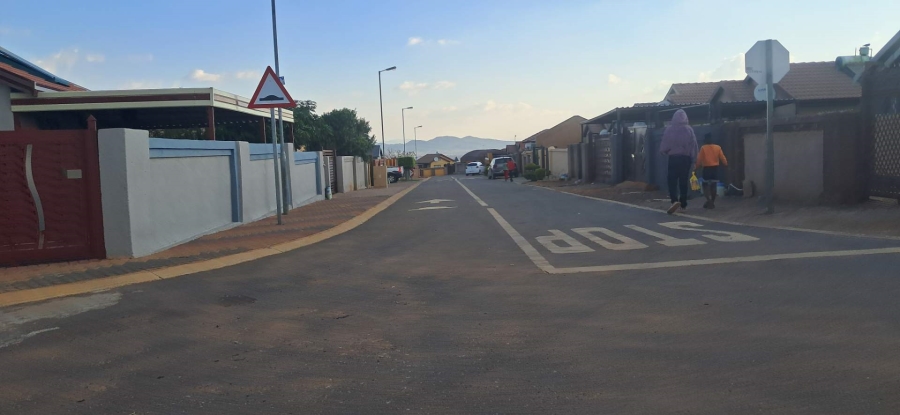 To Let 3 Bedroom Property for Rent in Soshanguve WW Gauteng