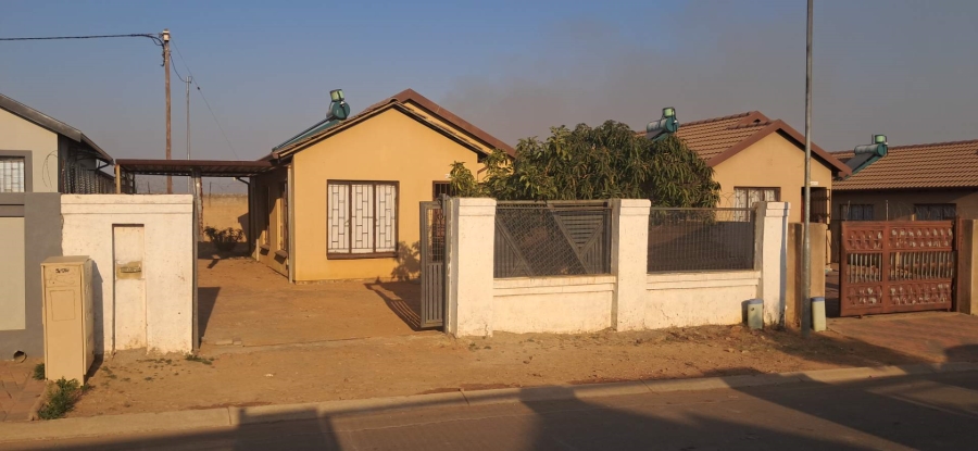 To Let 3 Bedroom Property for Rent in Soshanguve WW Gauteng