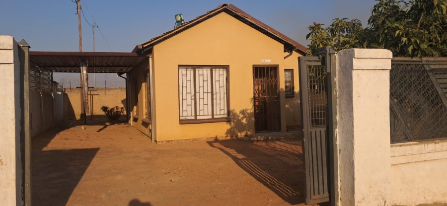 To Let 3 Bedroom Property for Rent in Soshanguve WW Gauteng