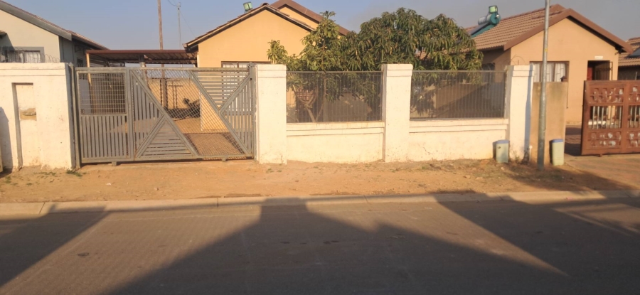 To Let 3 Bedroom Property for Rent in Soshanguve WW Gauteng