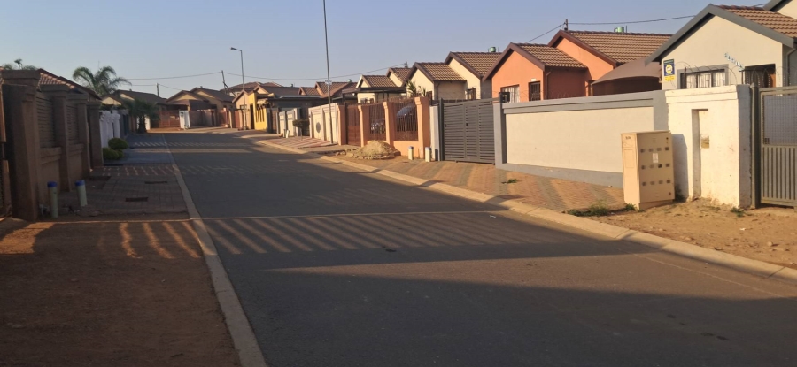 To Let 3 Bedroom Property for Rent in Soshanguve WW Gauteng