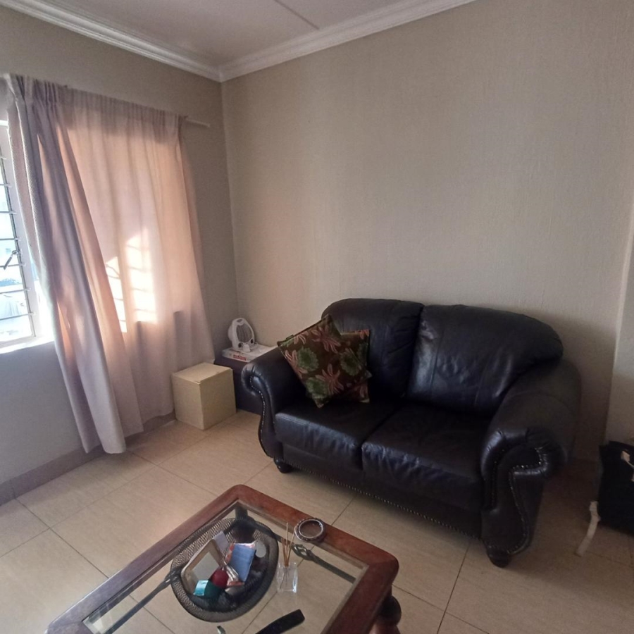 2 Bedroom Property for Sale in Moregloed Gauteng