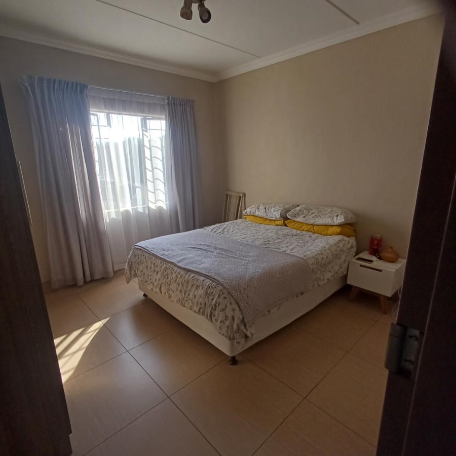 2 Bedroom Property for Sale in Moregloed Gauteng